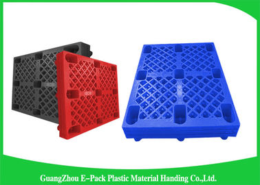 Pallet nhựa có nhiệm vụ nhẹ có đáy đơn nhỏ 1100 * 800 * 135mm