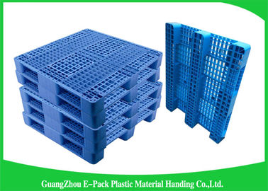 Pallet nhựa có thể gia cố bằng thép đơn mặt 1300 * 1100 * 160mm