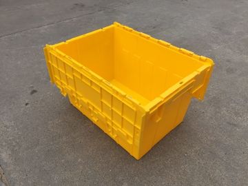 Thùng lưu trữ bằng nhựa màu vàng có nắp đậy được xếp chồng lên nhau để vận chuyển